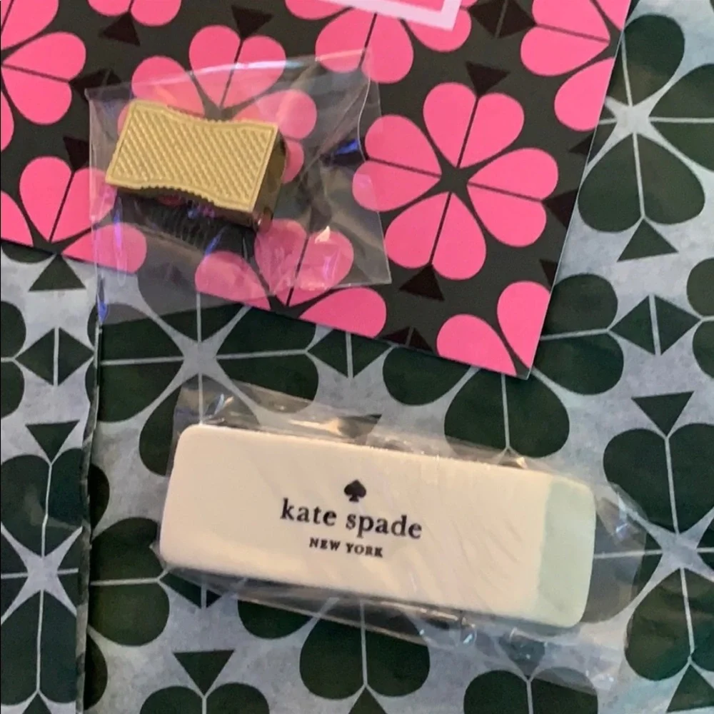 Kate Spade Graphic Golden Floral 7 Piece Pencil Pouch / Case Set.